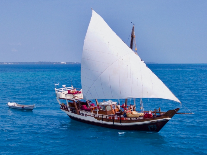 dhow tours